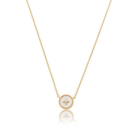Colar dourado com pingente em madre pérola banho em ouro 18k