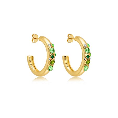 Brinco de argola acetinado cravejado de zircônia esmeralda banho em ouro 18k