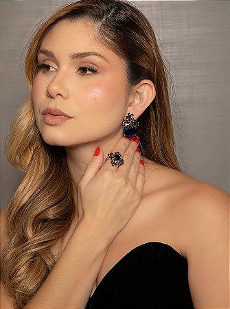 Conjunto de brinco e anel flor cravejado de zircônia e pedra fusion safira banho em ouro 18k