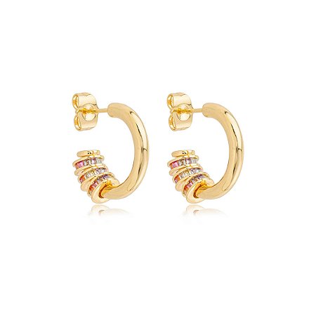 Brinco de argola liso com pingentes cravejados de zircônia colorida banho em ouro 18k