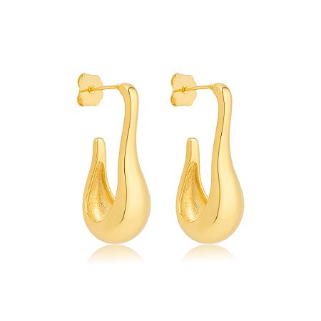 Brinco de argola orgânica lisa banho em ouro 18k