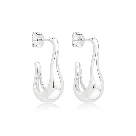 Brinco de argola orgânica lisa banho em ródio branco