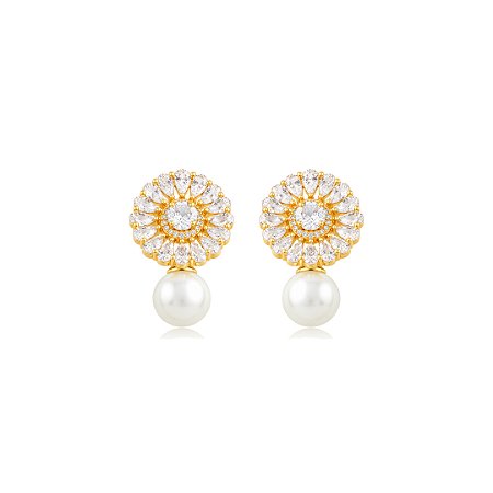Brinco cravejado de zircônia cristal com pérola shell banho em ouro 18k
