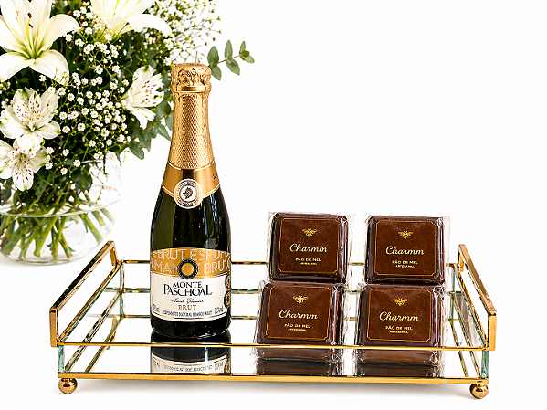 Elegance Charmm | Presente com Espumante e 8 Pães de Mel
