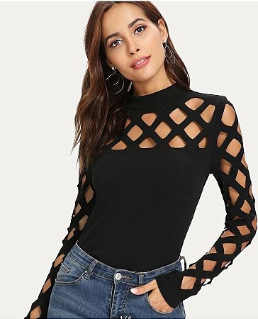 Camiseta Sexy Com Recorte No Ombro