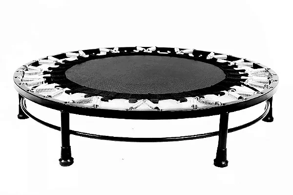 Mini Trampolim/Jump 32 moldas até 140 kg com capa - Preto