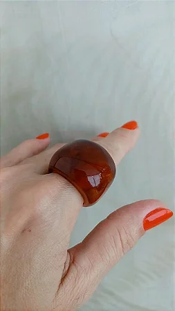 Anel de resina na cor tartaruga (TAMANHO 25) - AN240