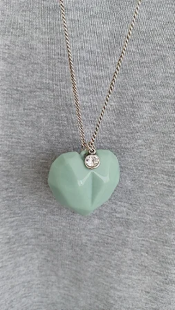 Colar coração facetado com ponto de luz (menta) - COL1248