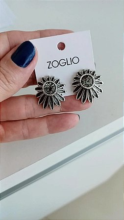 Brinco flor com strass fumê - BR459