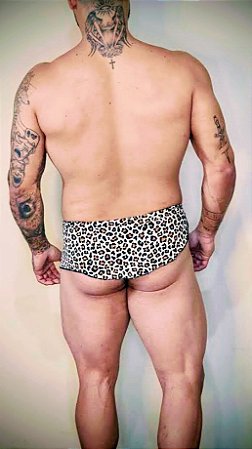 FIO DENTAL COM SAIA TARZAN