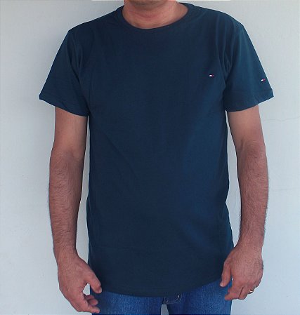 Camisa masculina gola redonda