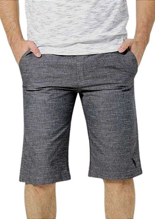Bermuda masculina sarja flamê cinza