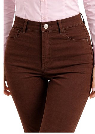 Calça de Sarja Feminina Slim Marrom