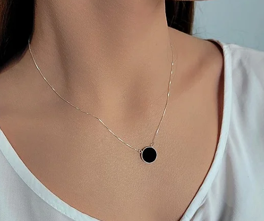 Colar Feminino em prata 925 com Pedra Natural Ônix