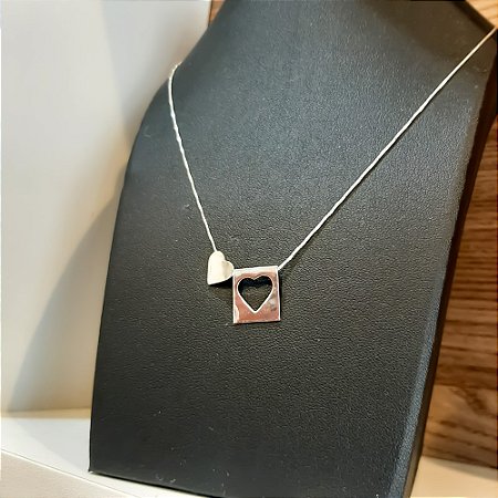 Colar feminino e ou Escapulário " Amor Amor " em Prata 925
