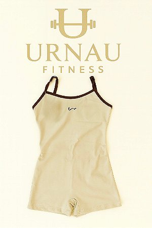 1 macaquinho -off e Marrom. Tamanho: 36/44