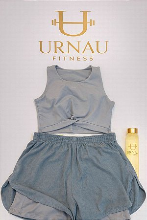 Conjunto top cinza com nozinho e short duplo azul e cinza Tamanho: 38/44