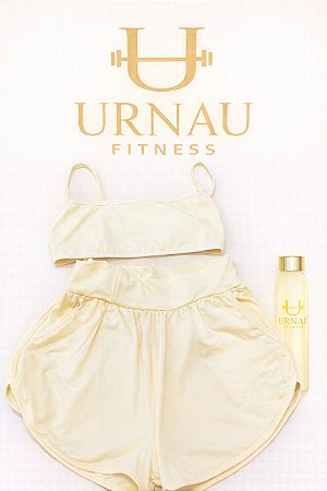 Conjunto de top e short com bolso, modelo curto- amarelo- tamanho: P/M -