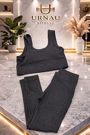 Conjunto de top e calça canelado( tecido mole) - tamanho: P/M