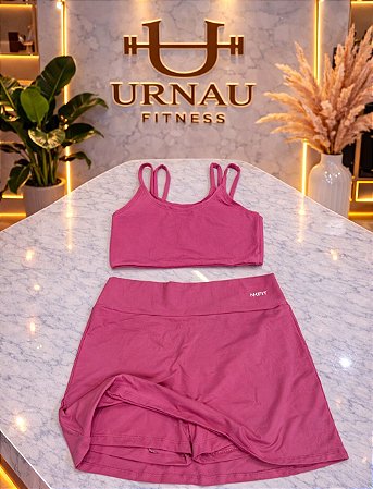 Conjunto NK- top duplo e saia/ short - Rosa chiclete - Tamanho: 38/44