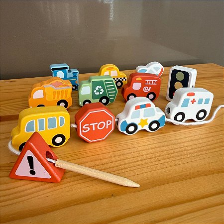 Brinquedo Veículos de Transporte Alinhavo