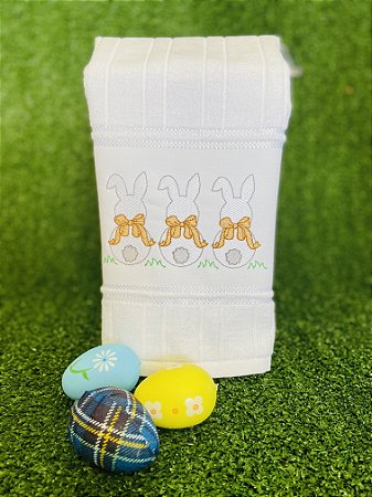Toalha de Páscoa - Trio de coelhos brancos
