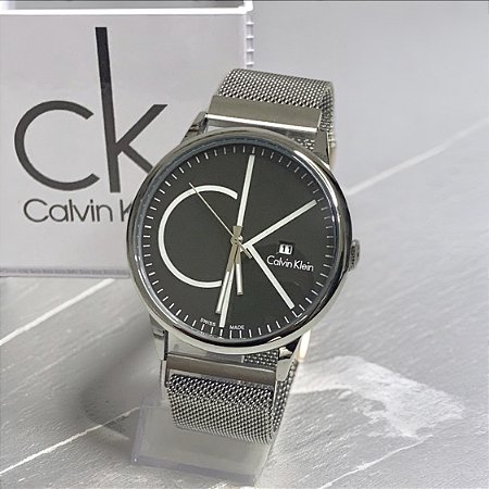 Relógio Calvin Klein minimalista prateado unissex