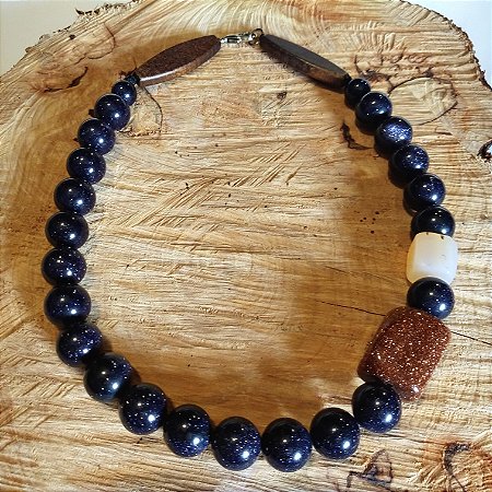 Colar pedra do Sol Dourada