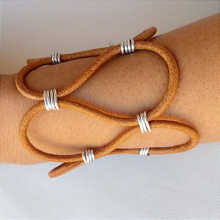 Bracelete couro