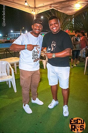 Camisa Os Escuros - Em Sua Defesa