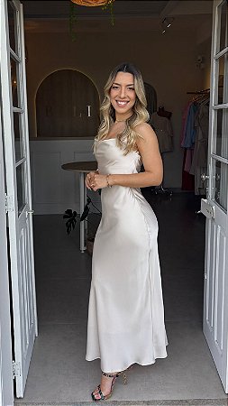 VESTIDO LONGO CETIM CHANEL (COM OPÇÕES DE CORES)