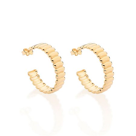 ARGOLA FOLHEADO A OURO COM DETALHES. MED 2,2CM ROMMANEL 527308