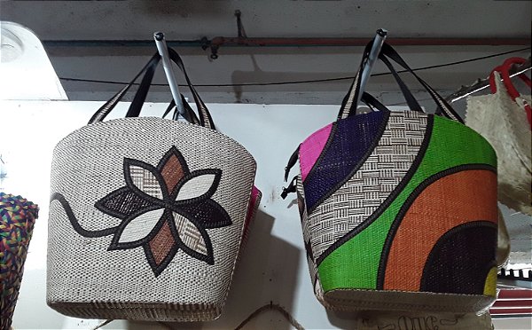 Bolsa de palha variadas