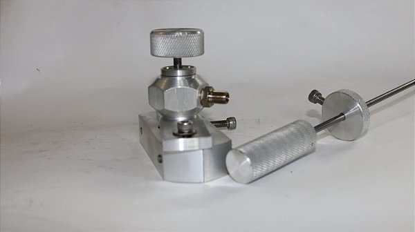 Ferramenta carga de gás amort. WP todos os modelos