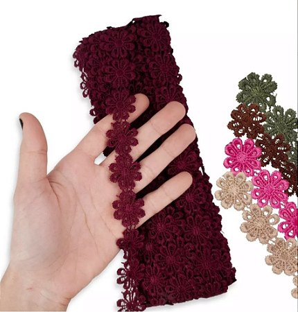 Renda Guipir CHL-207 Flor 2.5 Cm - Rolo C/13.7 Metros Cor:Bordo