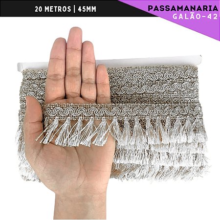 Fita Galão Passamanaria - 45mm - Ref:Galao-42 - Rolo C/20 Mts Cor:Prata