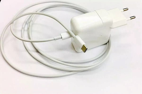 Fonte Carregador 61w Usb C Macbook Pro  2016 2017 2018 2019