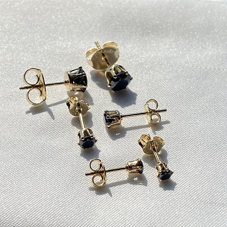 Brinco Trio Ponto De Luz Preto Banhado Em Ouro 18k