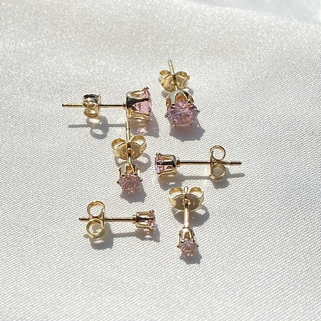 Brinco Trio Ponto De Luz Rosa Banhado Em Ouro 18k