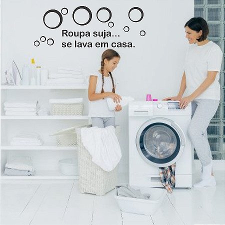 Adesivo Decorativo "Roupa suja se lava em casa"