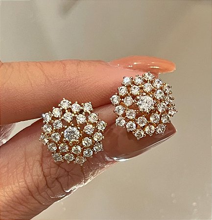 Brinco Dourado Flor em Zircônias Brancas