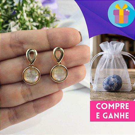 Brinco Delicado com Pedra Nautilus Facetada Banhado a Ouro
