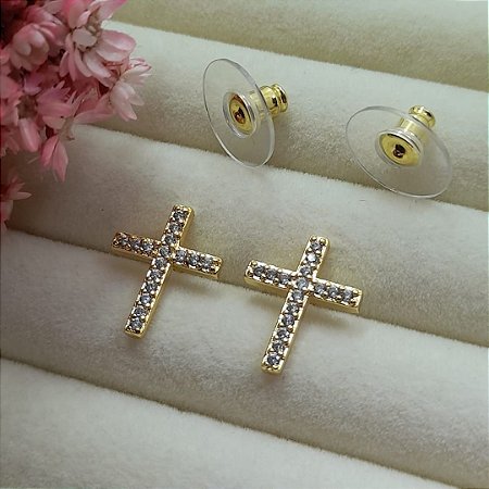 BRINCO CRUZ CRAVEJADA BANHADO EM OURO 18K
