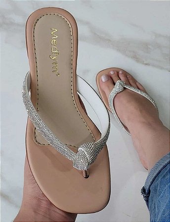 Chinelo Medlym Rasteiro Dedo Tira com Cristal e Nó