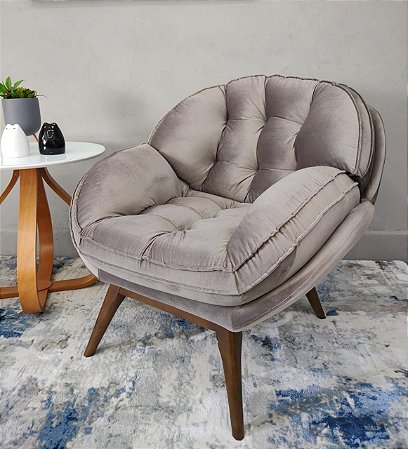 Poltrona Lírio Lancer Madeira Tecido Veludo Avelã