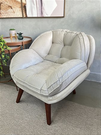 Poltrona Lirio Veludo Creme