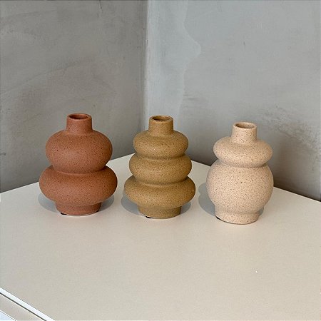 Mini Vasos em Cerâmica Orgânicos