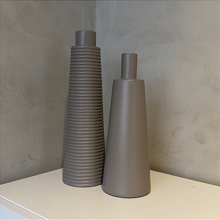 Vaso Cone | Cinza