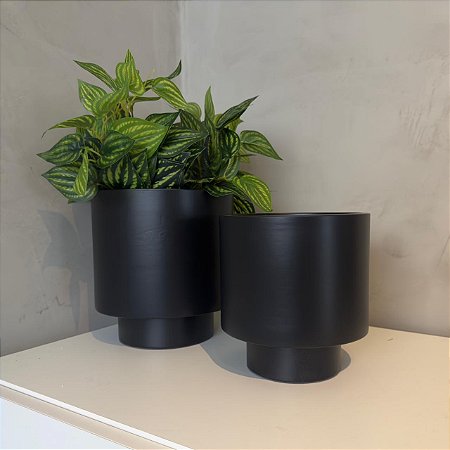 Cachepô Reto com Base | Preto