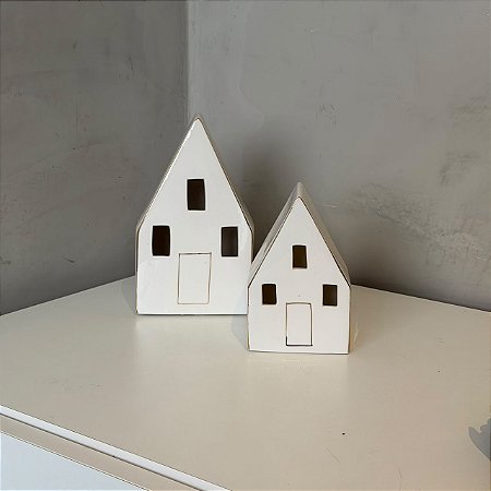 Casinha Triangular Com Luz em Cerâmica e Dourado
